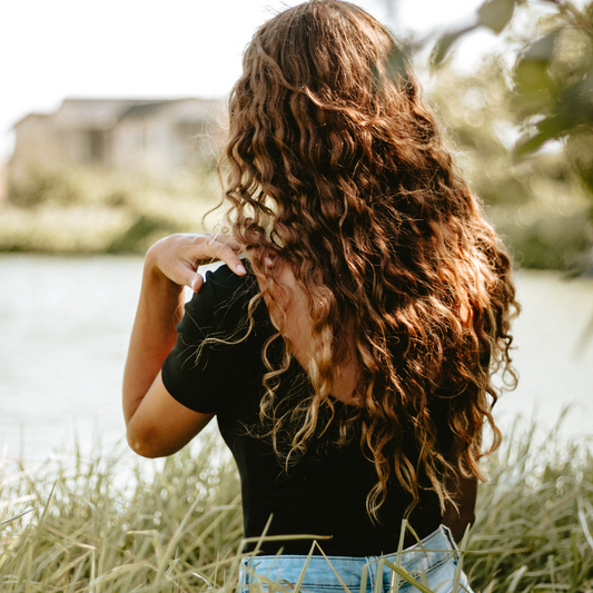 Wavy Hair Guide: Enhancing Your Natural Waves